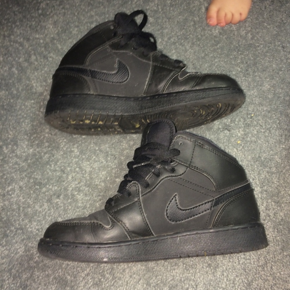 Jordan 1s - Picture 2 of 3